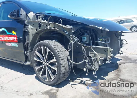 2017 Toyota Corolla Se z USA, uszkodzony, nr VIN 5YFBURHE6HP679565